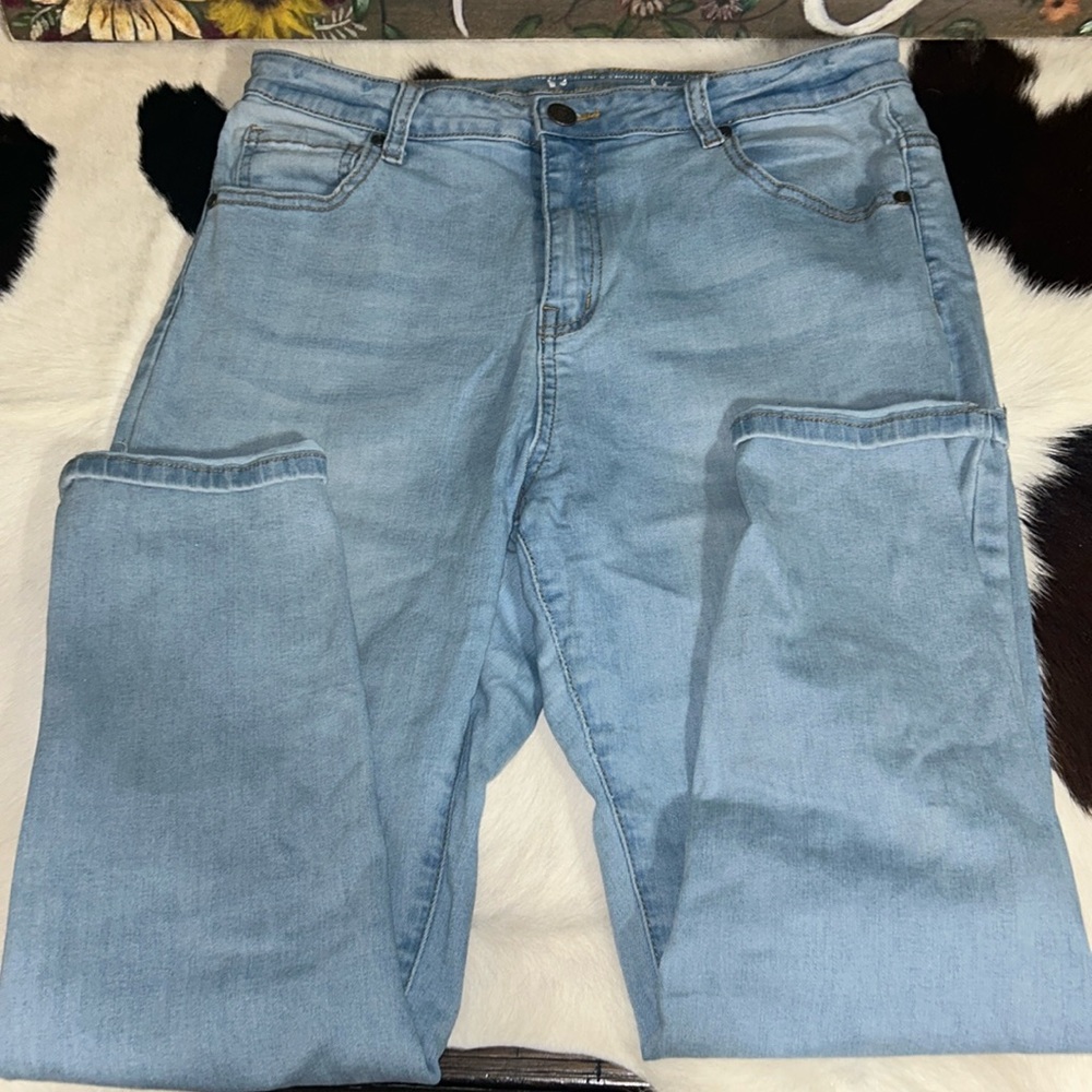 Skinny jeans